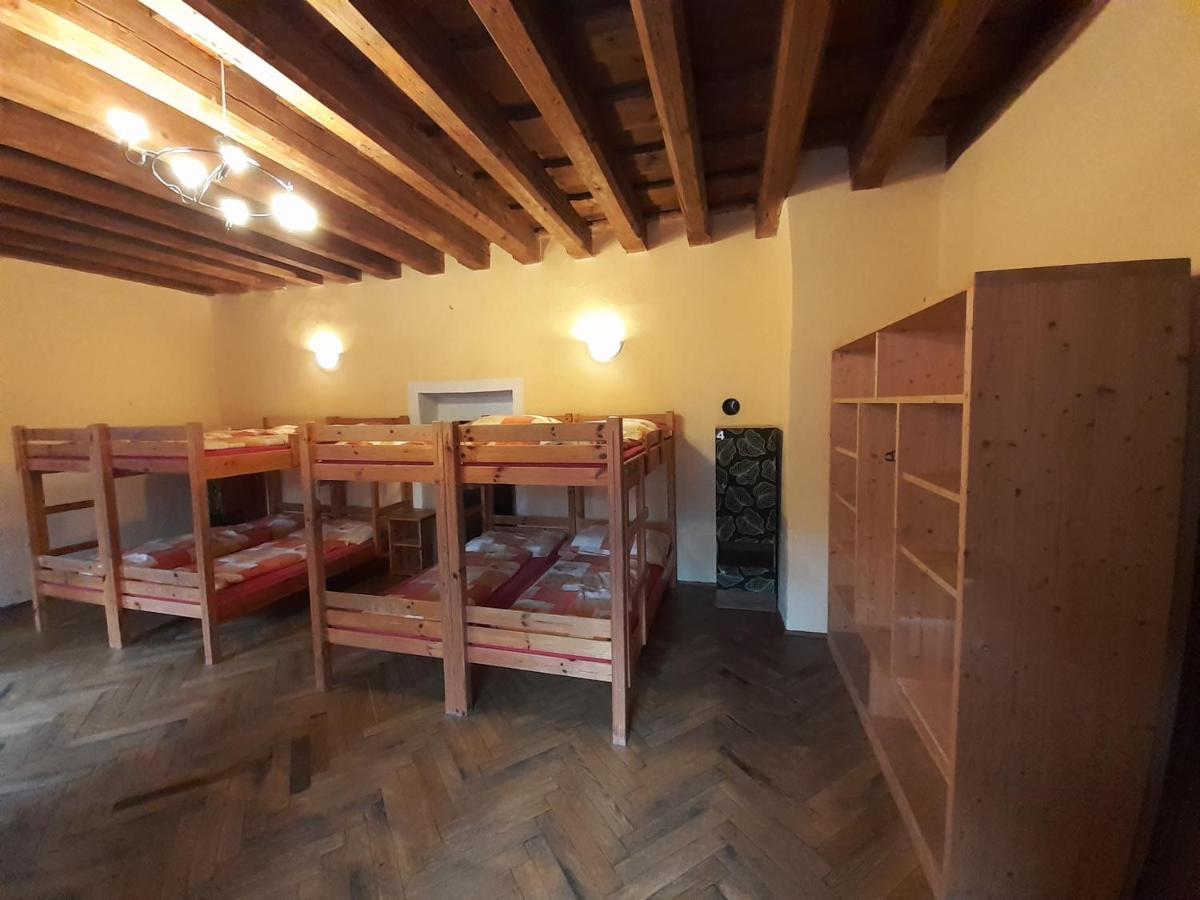 Hostel Skautsky Dom Banská Štiavnica المظهر الخارجي الصورة