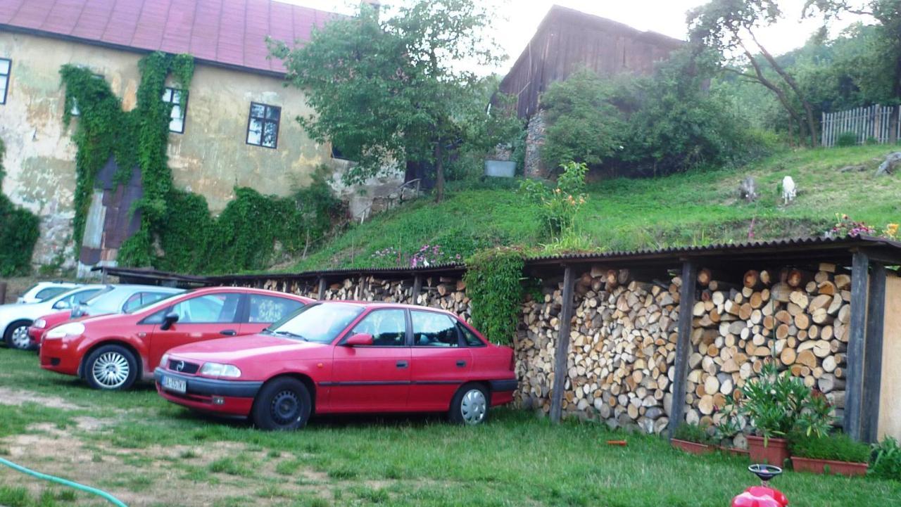 Hostel Skautsky Dom Banská Štiavnica المظهر الخارجي الصورة